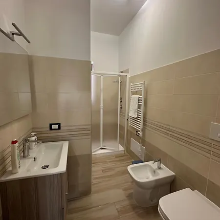 B&B Paola City パオラ