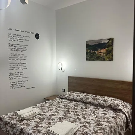 B&B Paola City B&B
